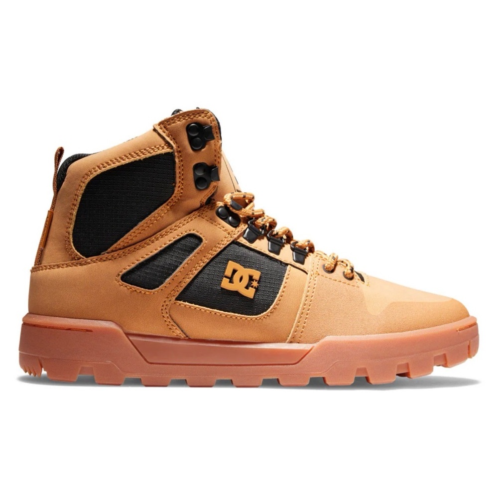 DC MEN'S PURE HIGH-TOP WATER-RESISTANT WINTER BOOTS. WORN 3 TIMES ONLY.